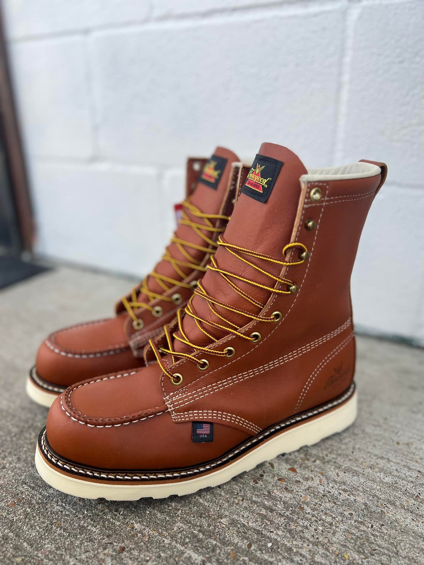 Thorogood Boots 8" Steel Toe