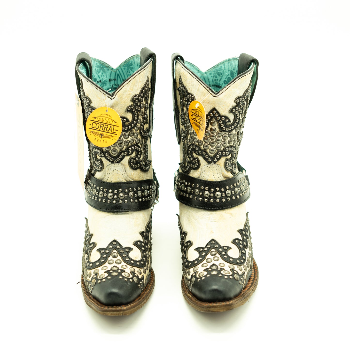 Corral Stud Wing Tip Snip Toe