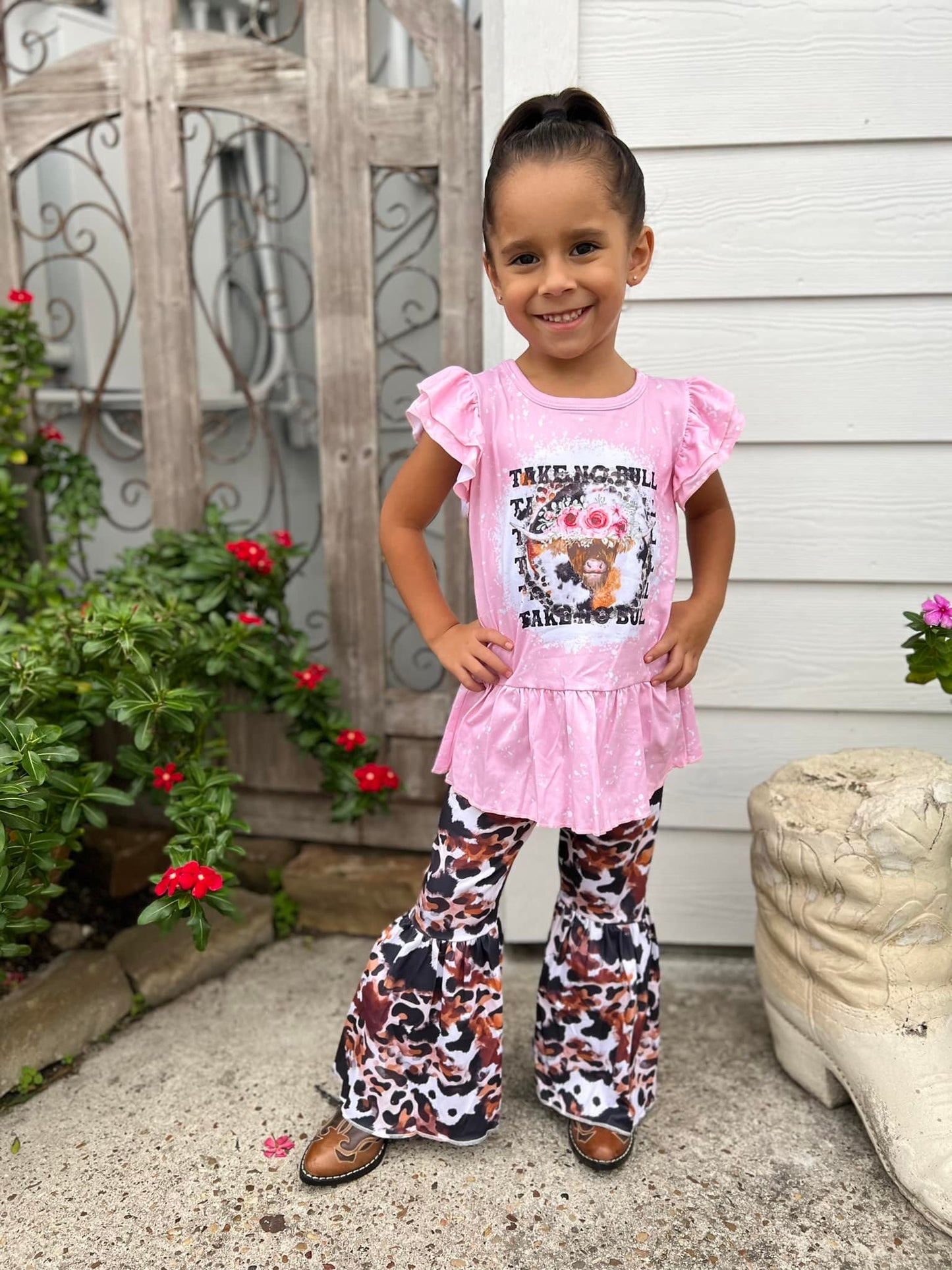 "Talking Bull" Girl Set